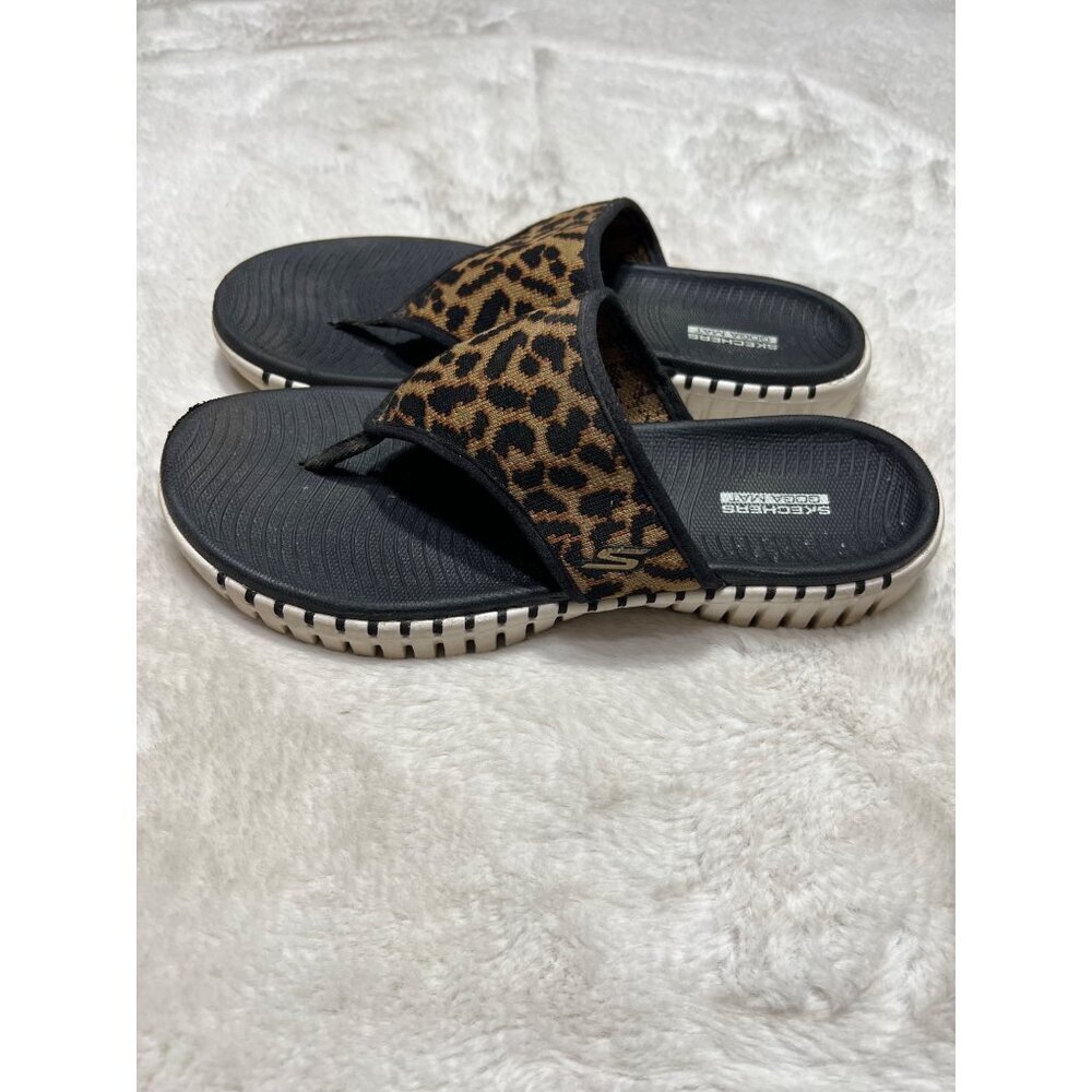Sketchers cheetah goga mat sandal women size 9